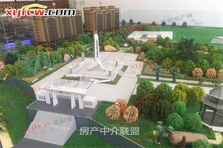 四实小学校附近佛山东邸2室2厅1卫证满两年停车方便集体供暖